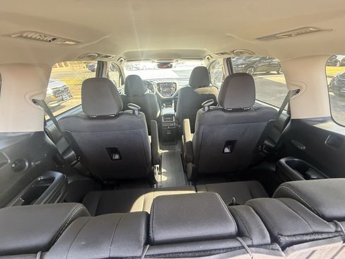Used 2023 Subaru Ascent Premium w/ Convenience Package image 11