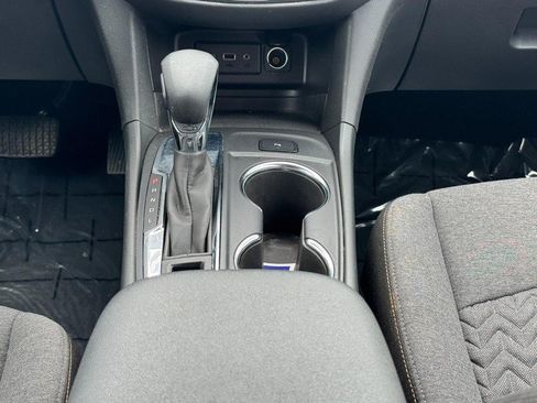 Used 2024 Chevrolet Equinox LT w/ LPO, Floor Liner Package FWD image 14