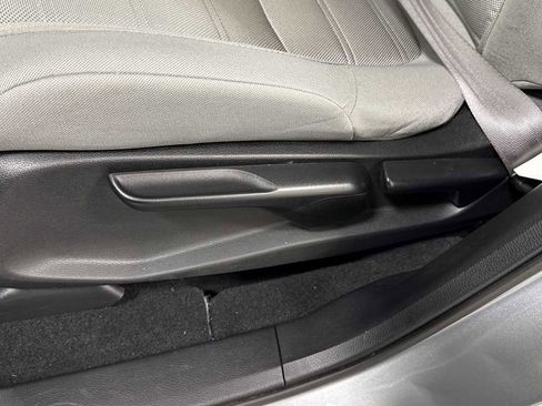 Used 2020 Honda CR-V LX image 14