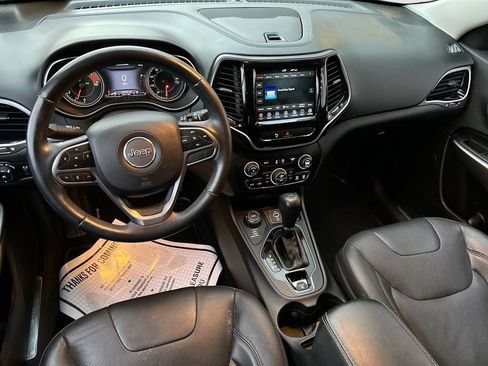 Used 2019 Jeep Cherokee Limited AWD/4WD image 23
