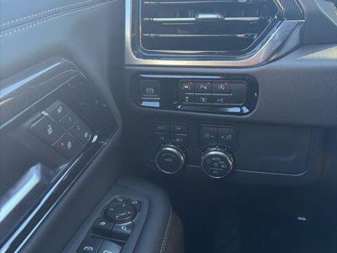 New 2026 GMC Yukon XL Elevation AWD/4WD image 53