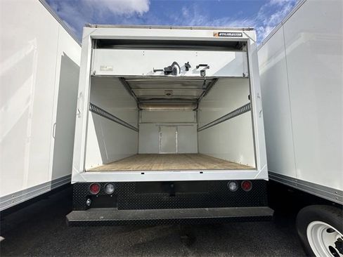 New 2024 Ford E-350 and Econoline 350 Super Duty image 24