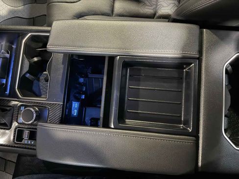 Used 2024 Toyota Tundra Limited AWD/4WD image 20