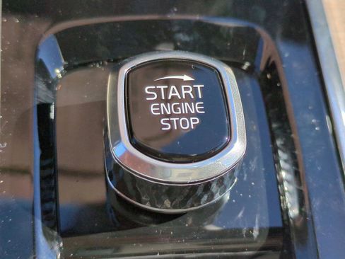 New 2026 Volvo XC60 B5 Plus w/ Protection Package Premier image 27