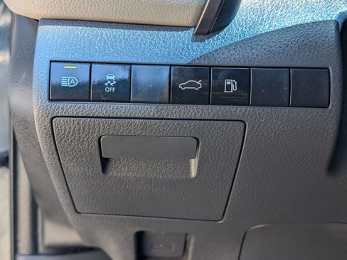 Used 2018 Toyota Camry SE FWD image 20