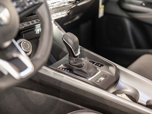 New 2025 Alfa Romeo Tonale w/ Premium Package image 21