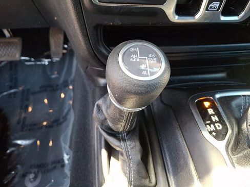 Used 2024 Jeep Wrangler Unlimited AWD/4WD image 27