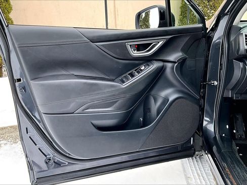 Used 2019 Subaru Forester Limited image 22