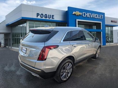 Used 2025 Cadillac XT5 Premium Luxury image 2
