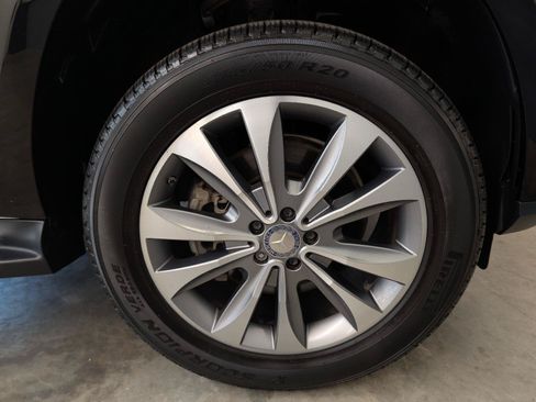 Used 2014 Mercedes-Benz GL 450 4MATIC image 59