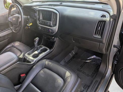 Used 2022 Chevrolet Colorado LT w/ Redline Special Edition image 21