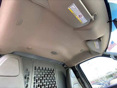 Used 2022 Chevrolet Express 2500 w/ Driver Convenience Package image 11