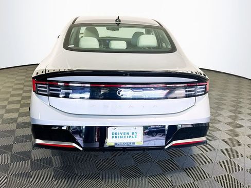 Used 2024 Hyundai Sonata SEL FWD image 7
