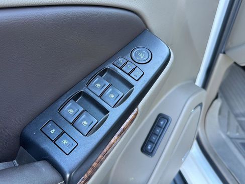 Used 2017 Chevrolet Tahoe Premier image 30