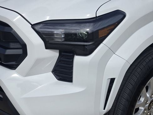 New 2026 Toyota Tacoma SR5 image 9