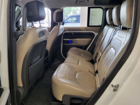 Used 2020 Land Rover Defender 110 HSE AWD/4WD image 15