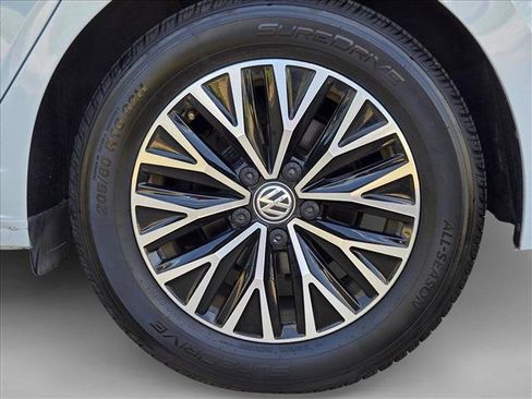 Used 2019 Volkswagen Jetta SEL FWD image 22