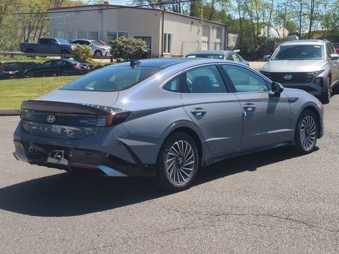 New 2026 Hyundai Sonata Limited FWD image 3