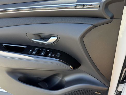 Used 2024 Hyundai Tucson Limited FWD image 18