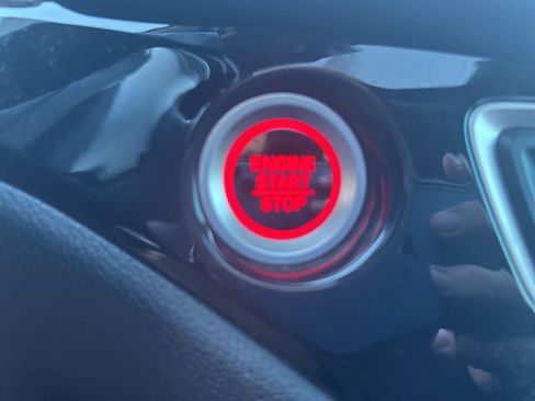 Used 2016 Honda Pilot Touring image 41