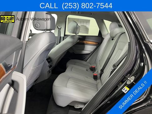 Used 2023 Audi Q5 2.0T Premium Plus w/ Premium Plus Package AWD/4WD image 12