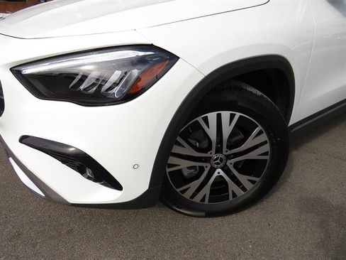 Used 2025 Mercedes-Benz GLA 250 4MATIC image 22