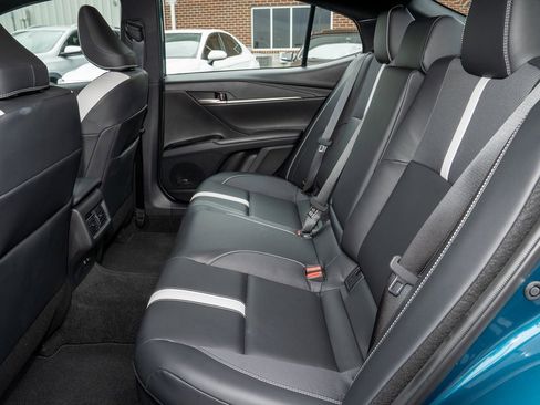 Certified 2025 Toyota Camry SE image 8