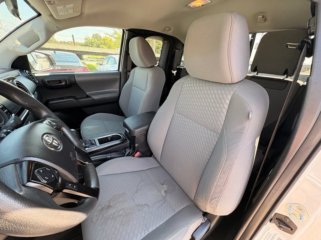 Used 2022 Toyota Tacoma SR RWD image 22