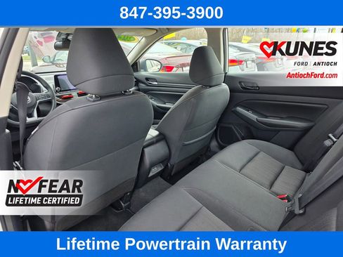 Used 2024 Nissan Altima 2.5 SV image 18