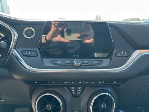 Used 2021 Chevrolet Blazer LT w/ Sound & Technology Package image 15