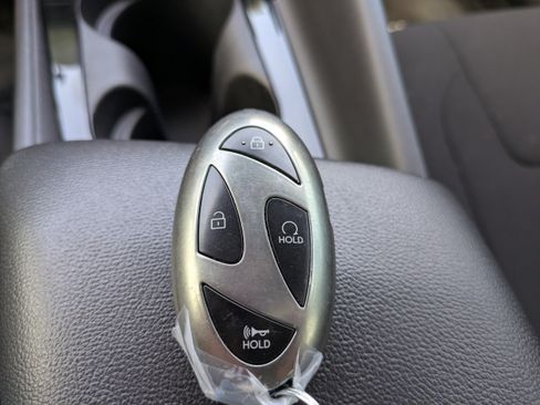 Certified 2025 Hyundai Elantra SEL FWD image 29