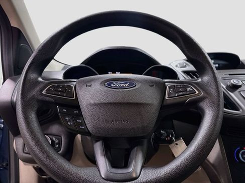 Used 2018 Ford Escape SE FWD image 11