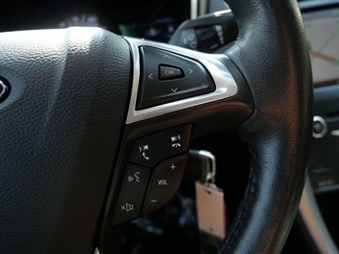 Used 2014 Ford Fusion SE w/ Equipment Group 202A FWD image 19