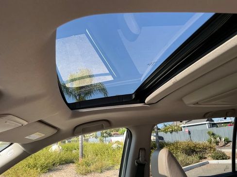 Certified 2019 Honda Pilot Touring image 21