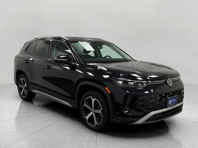 Used 2025 Volkswagen Tiguan SE