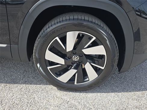 New 2026 Volkswagen Atlas Cross Sport SEL image 10