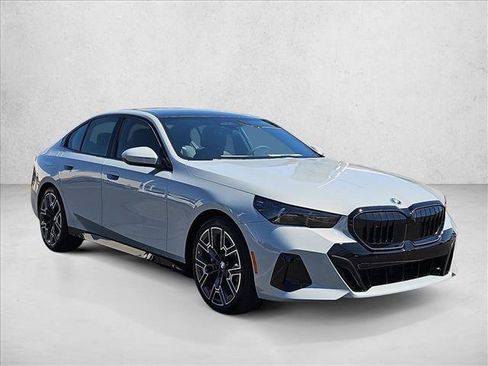 New 2027 BMW 550e xDrive w/ Executive Package AWD/4WD image 7