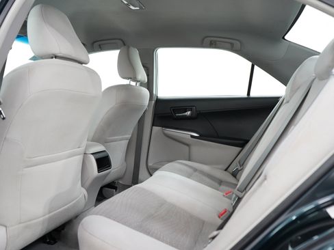 Used 2012 Toyota Camry LE FWD image 16