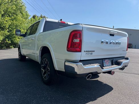 New 2026 RAM 1500 Laramie w/ Trailer Tow Group AWD/4WD image 12