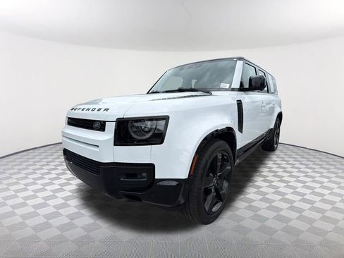 Used 2025 Land Rover Defender 130 X-Dynamic SE AWD/4WD image 1