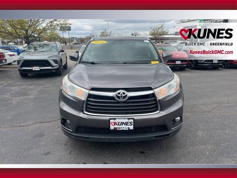 Used 2014 Toyota Highlander XLE AWD/4WD image 12