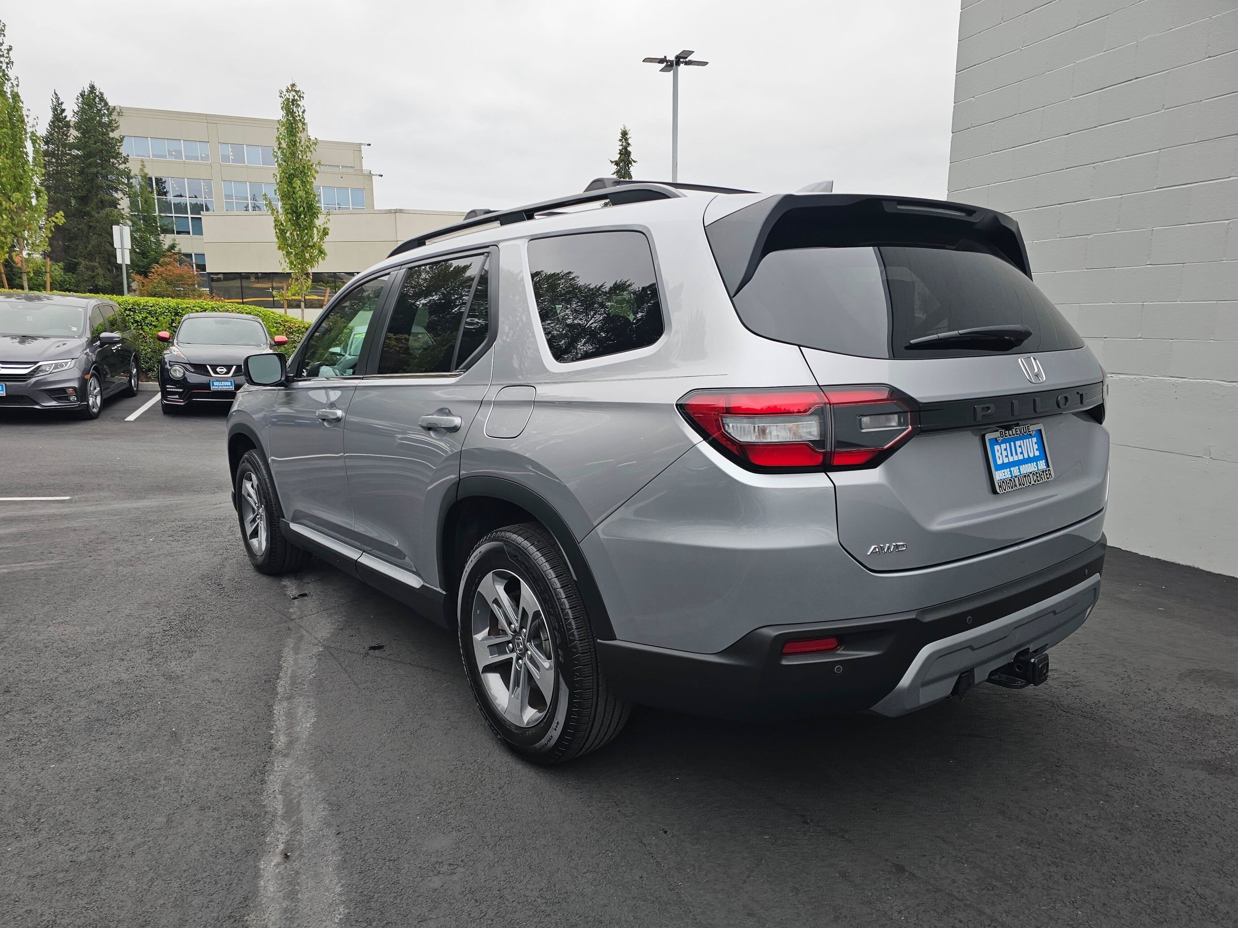 Used 2024 Honda Pilot EX-L image 5