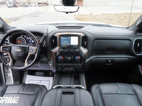 Used 2019 Chevrolet Silverado 1500 High Country image 41