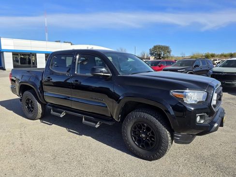 Used 2021 Toyota Tacoma SR5 image 5