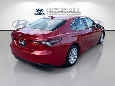 Used 2023 Toyota Camry LE image 6