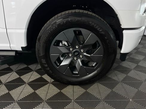 Used 2024 Ford F150 Lightning Flash image 11