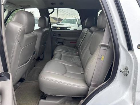 Used 2004 Chevrolet Tahoe LT w/ LT Preferred Equipment Group image 12