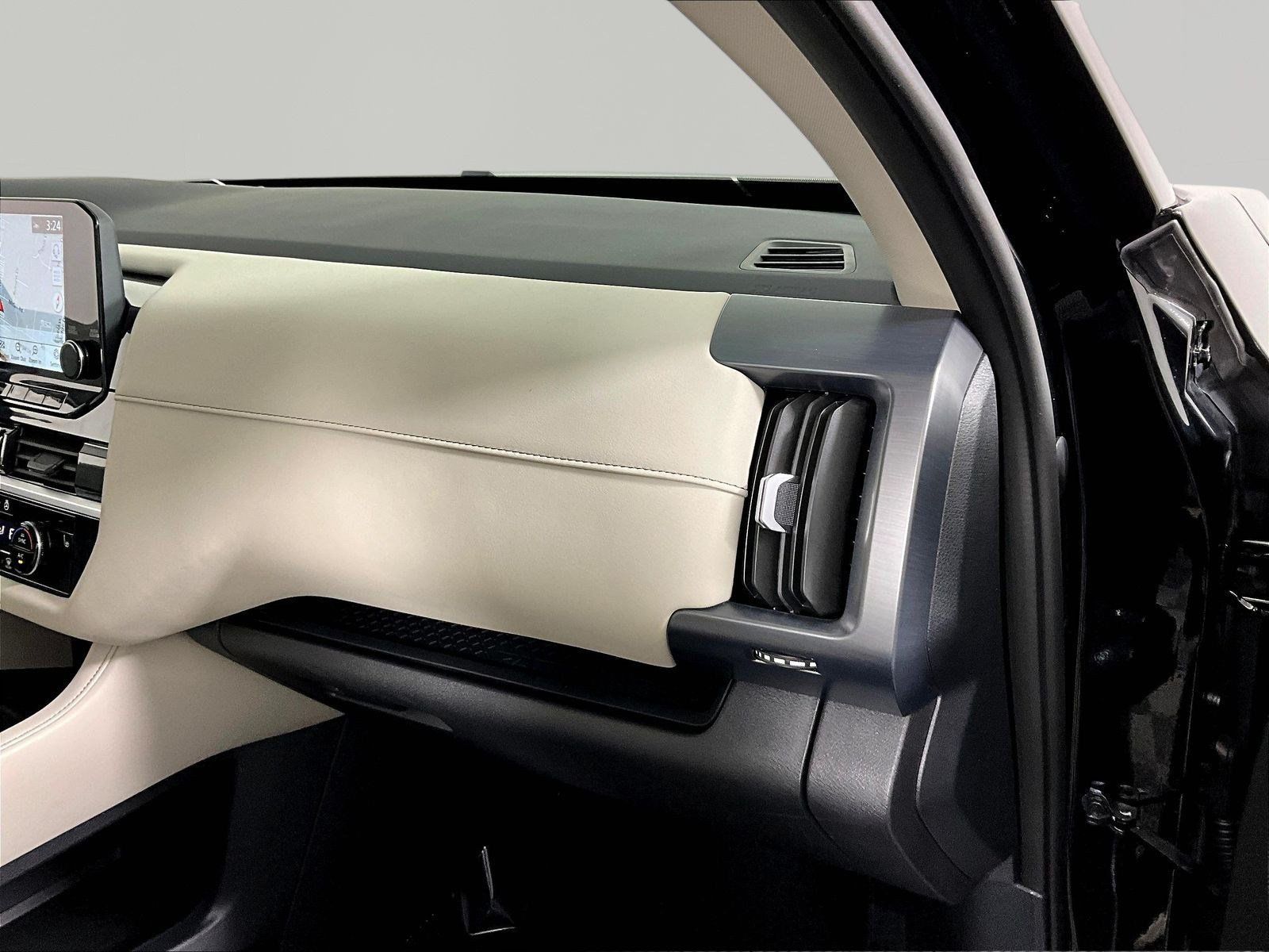 Certified 2025 Nissan Pathfinder SL AWD/4WD image 27