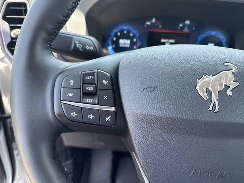 Used 2025 Ford Bronco Sport Outer Banks w/ Outer Banks Tech Package+ AWD/4WD image 24