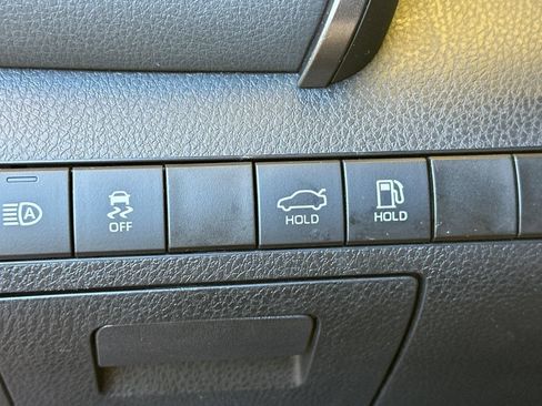 Certified 2024 Toyota Camry SE FWD image 30